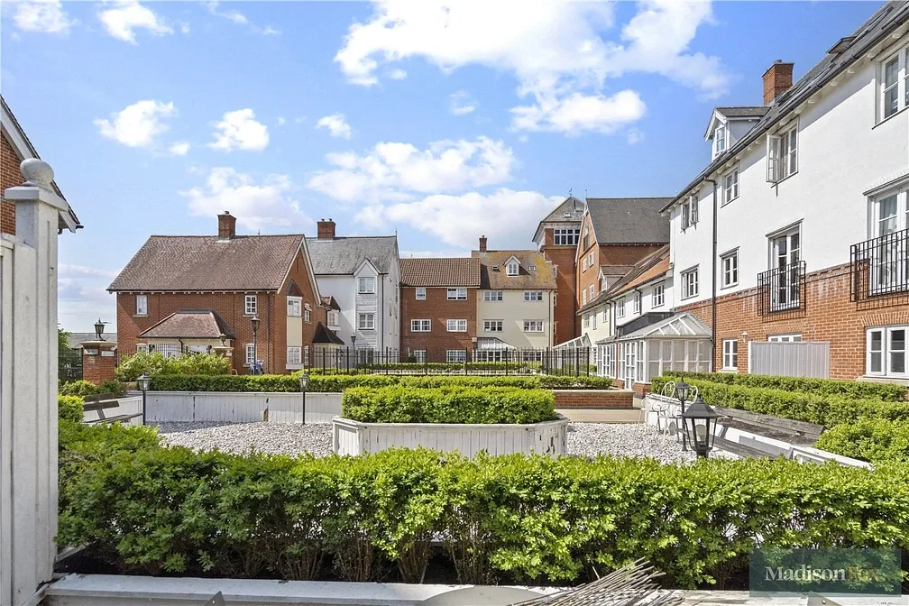 Flat Hart Street in Brentwood