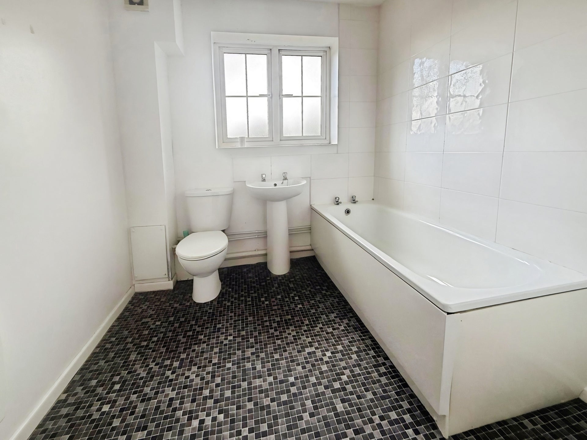 Flat Tamebrook Way in Sandwell