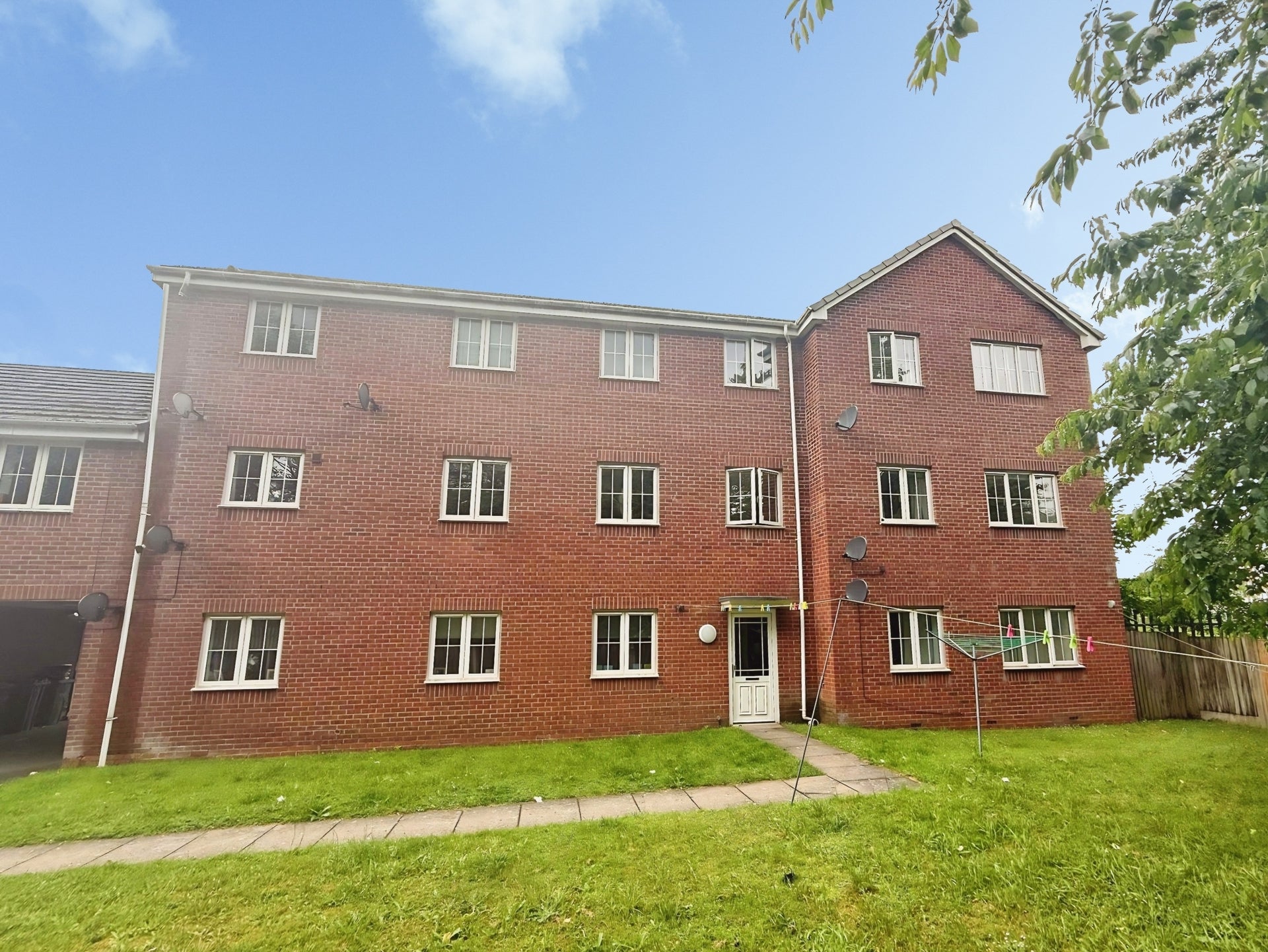 Flat Tamebrook Way in Sandwell
