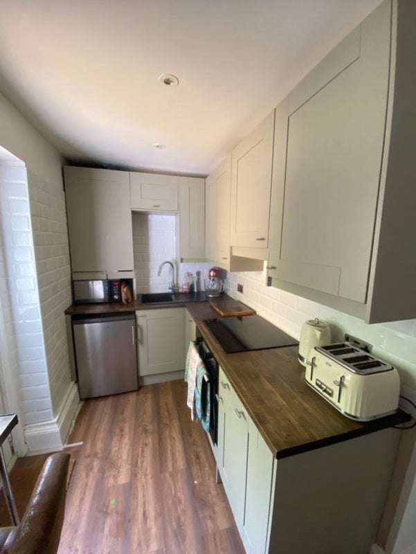 Room Culverden Road in Greater London