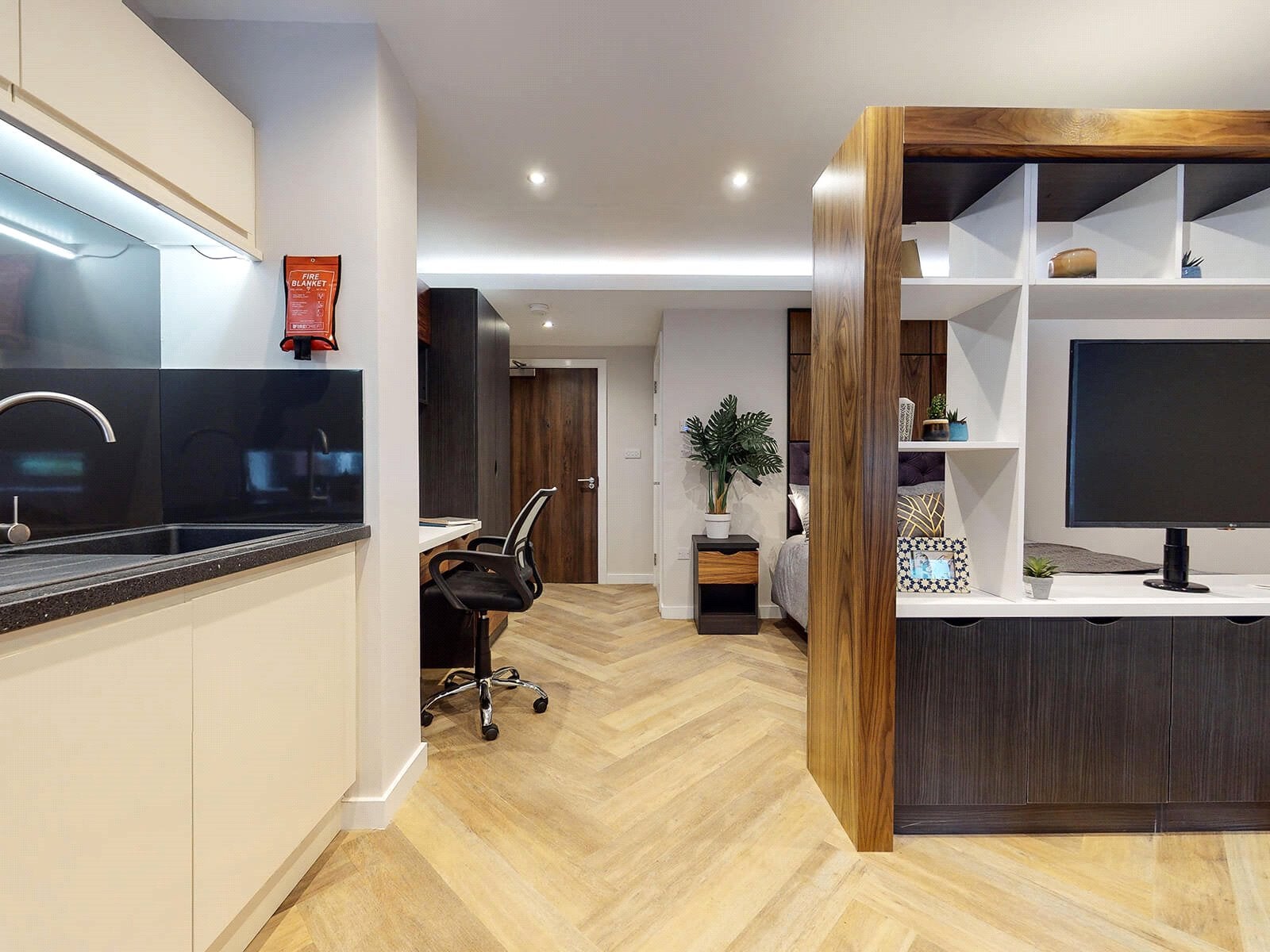 Flat Wade Lane in Leeds