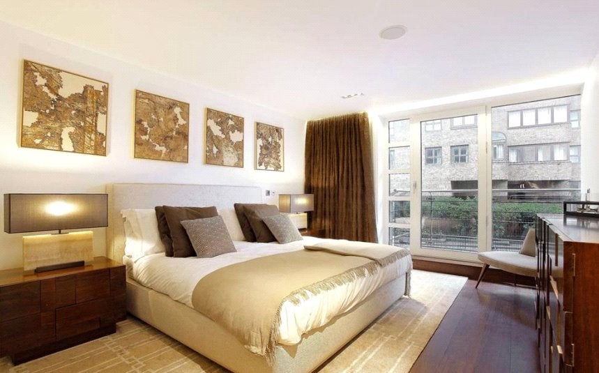 Flat Queen's Terrace in City of Westminster
