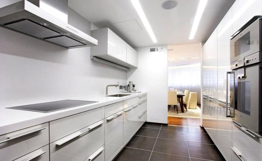 Flat Queen's Terrace in City of Westminster