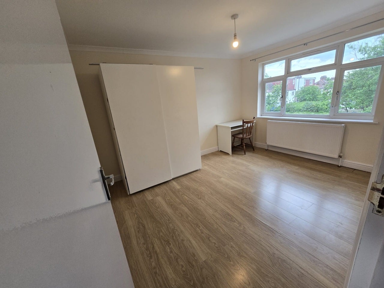 House Alderney Gardens in Greater London