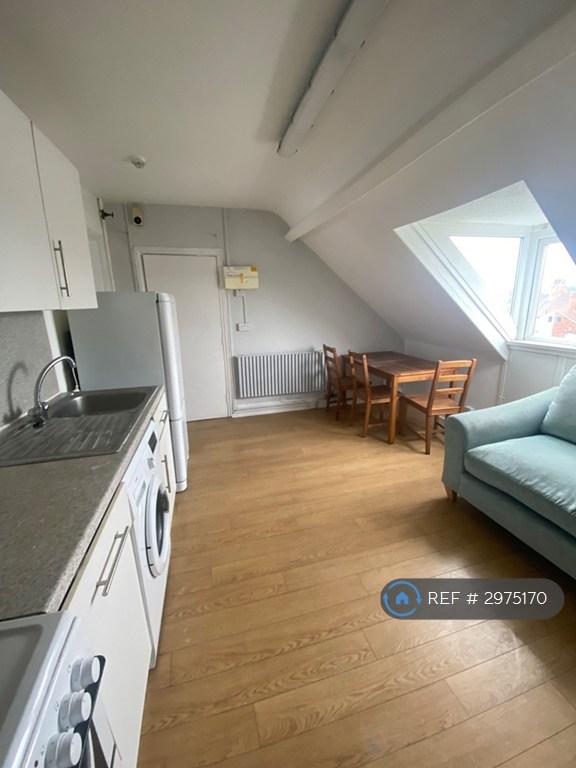 Flat Marlborough Avenue in Hull