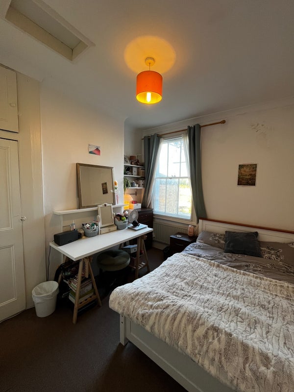 Room Lichfield Road in Greater London