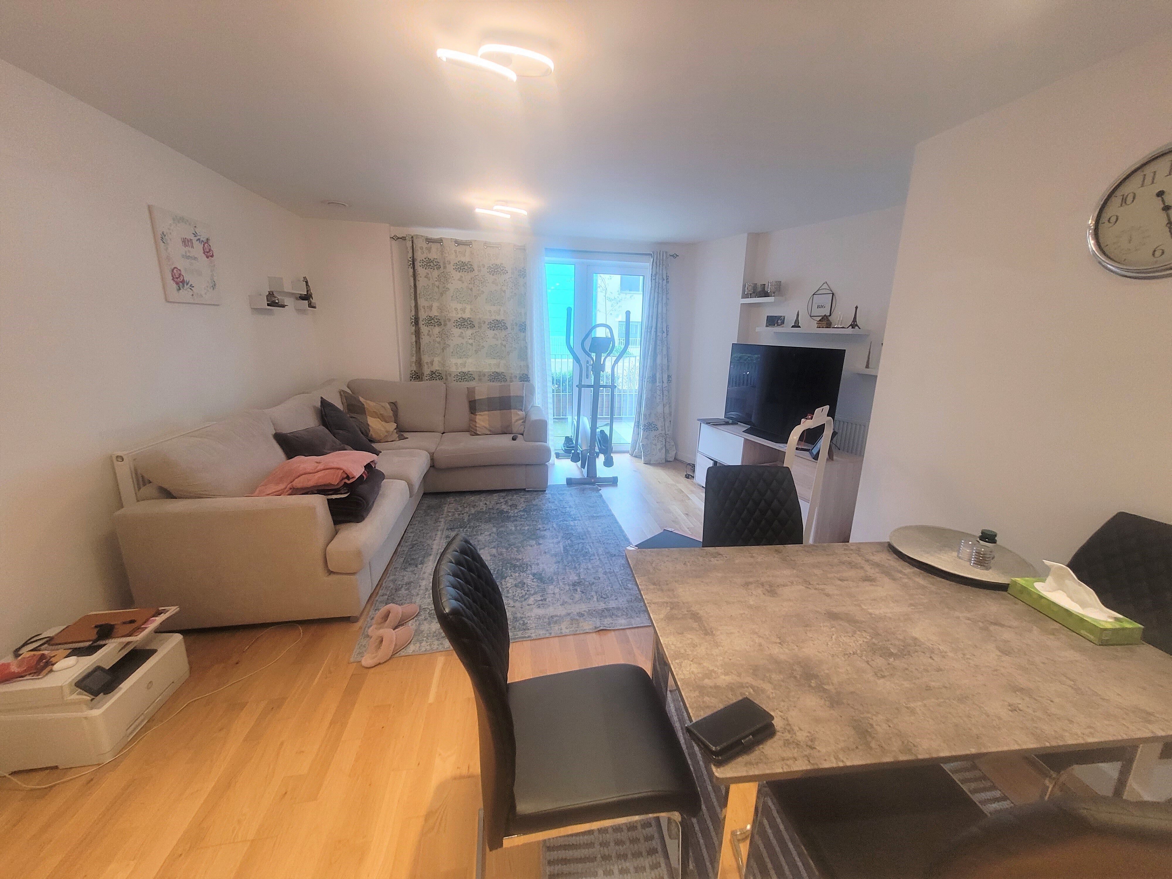 Flat Windsor Road in Slough