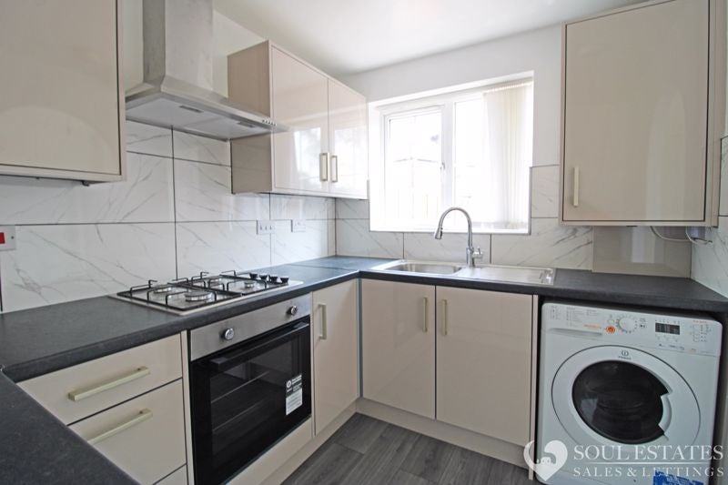 House Sussex Court in Darlaston