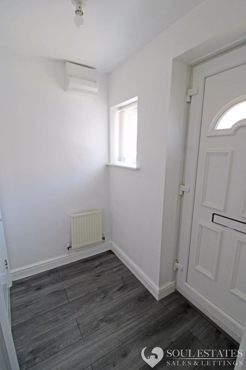 House Sussex Court in Darlaston