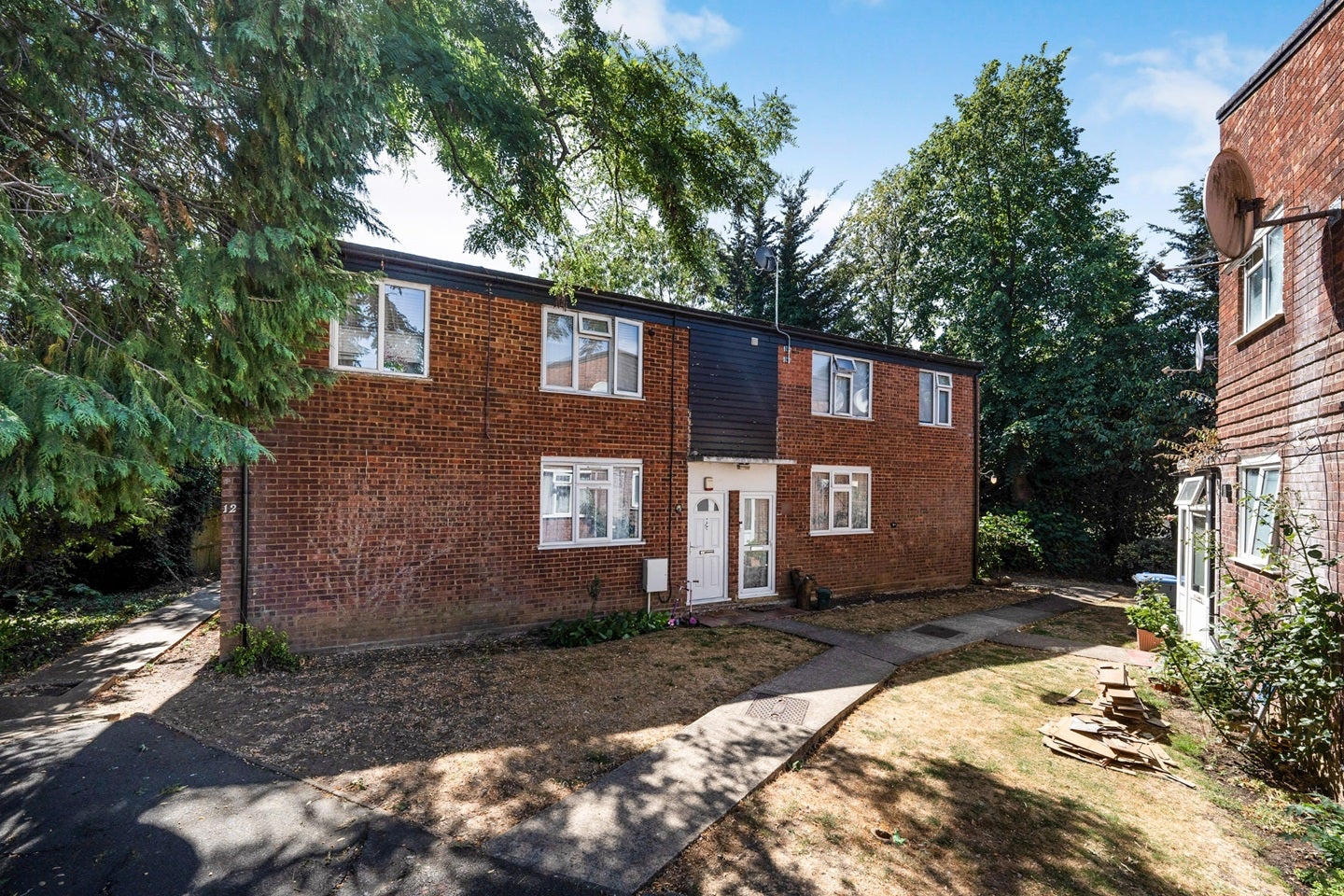 Flat The Spinney in Greater London
