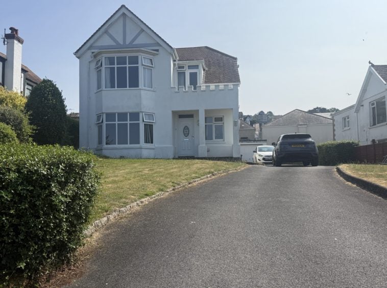 House Larkstone Gardens in North Devon