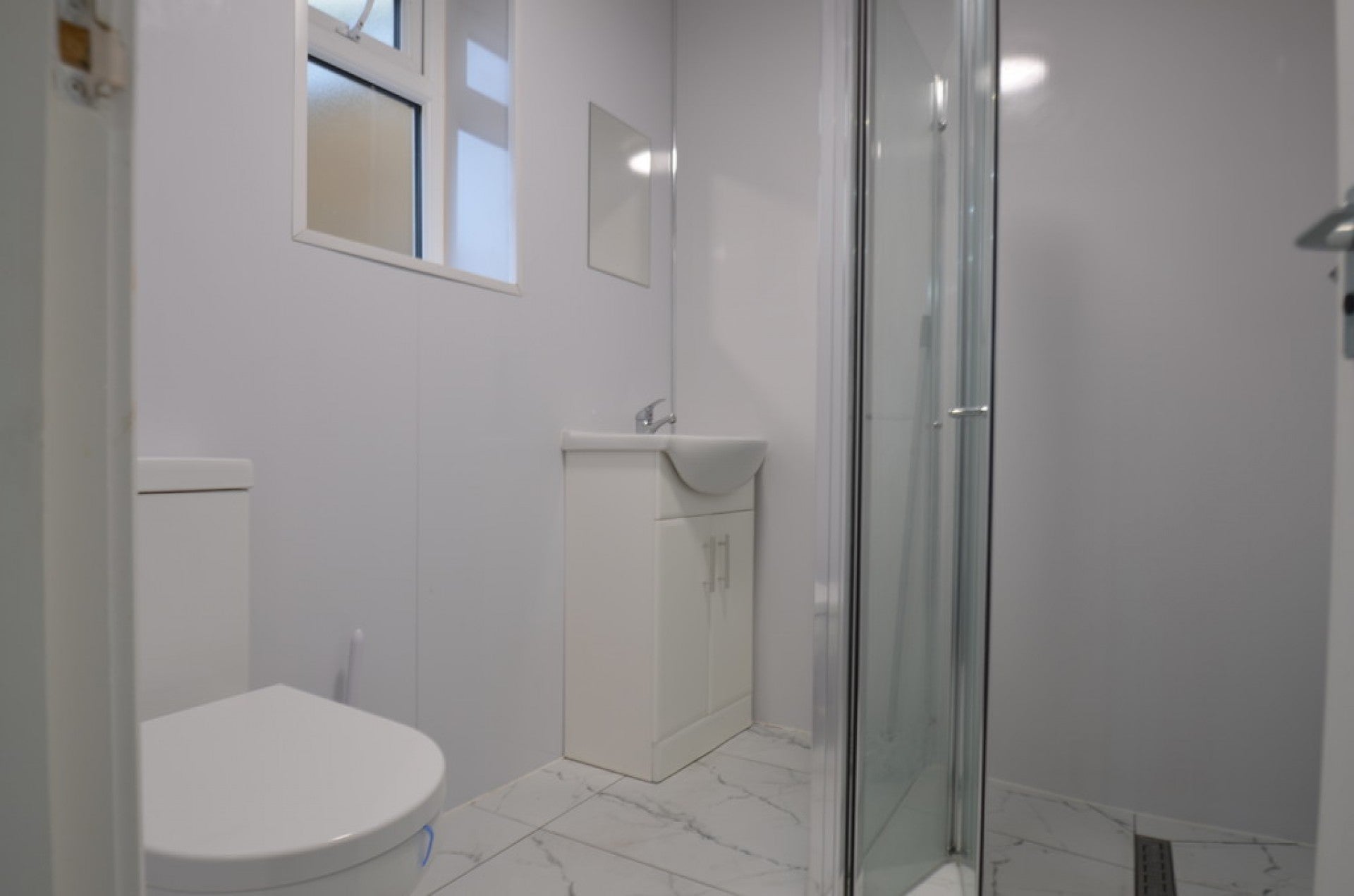 Room Stanwell New Road in Borough of Spelthorne