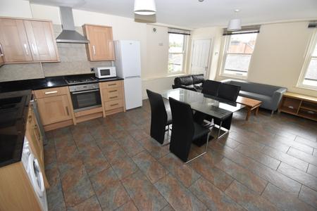 House Powers Court in Royal Leamington Spa