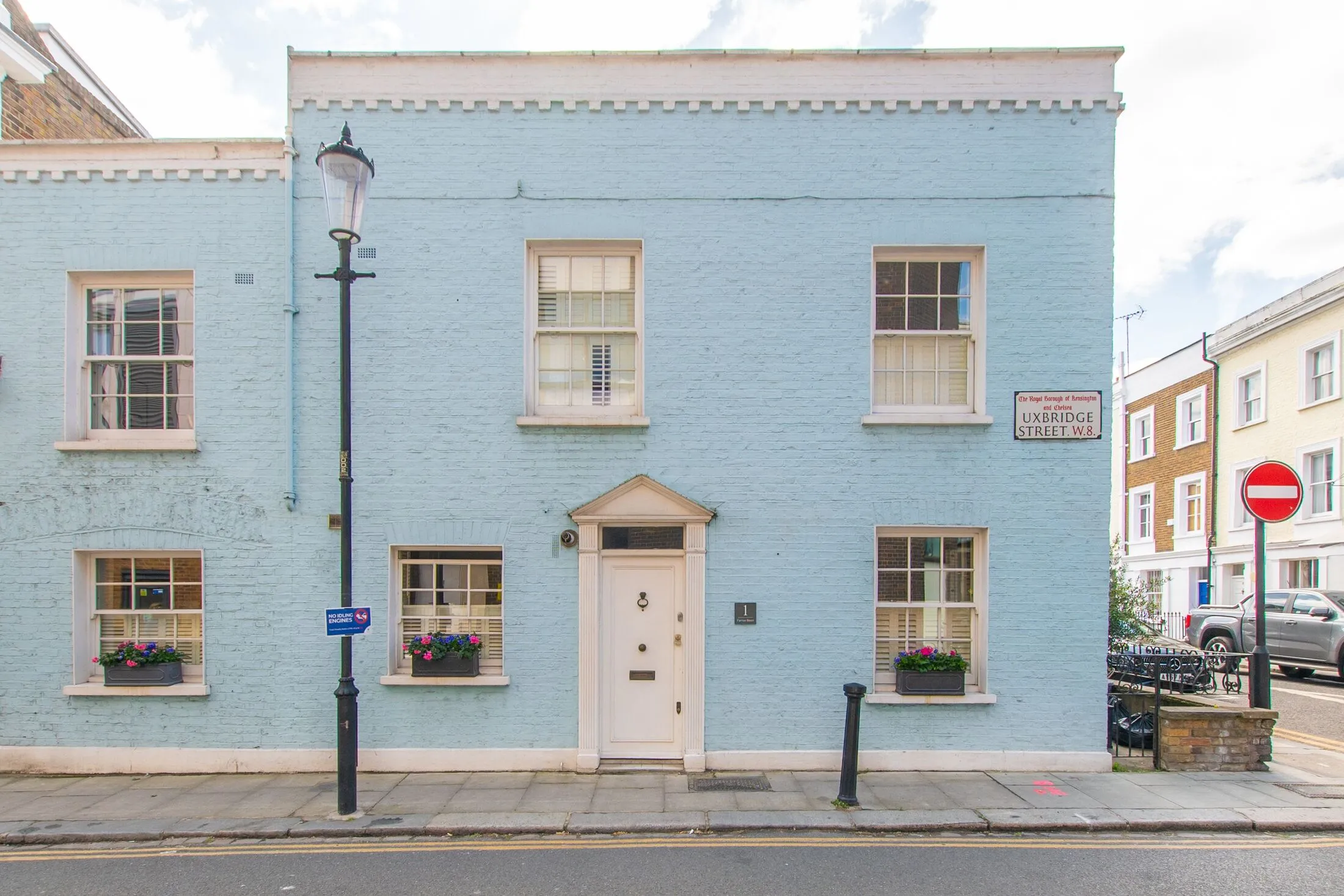 House Farmer Street in Greater London