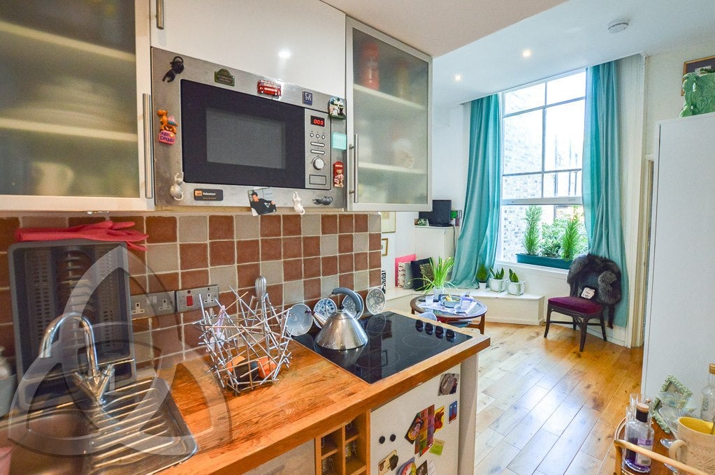 Flat Sutherland Avenue in City of Westminster