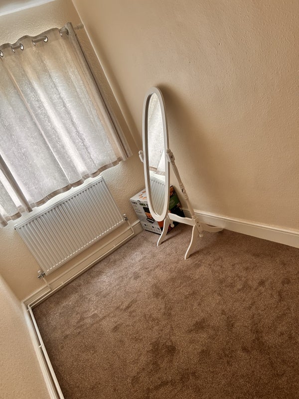 Room Morden Road in Greater London