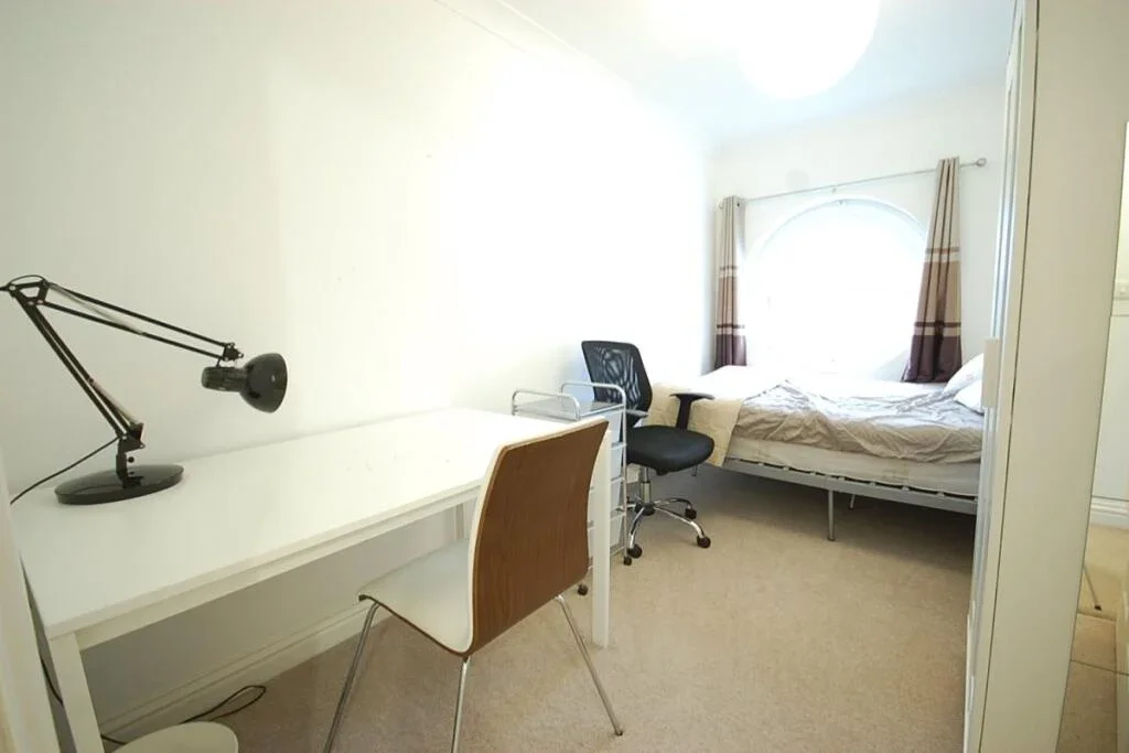 Flat Heritage Court in Borough of Runnymede