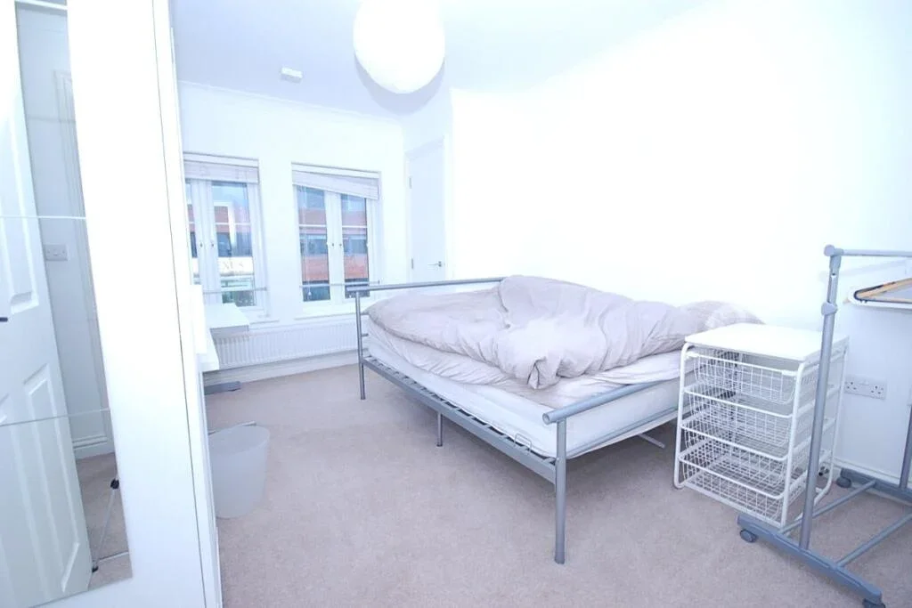 Flat Heritage Court in Borough of Runnymede