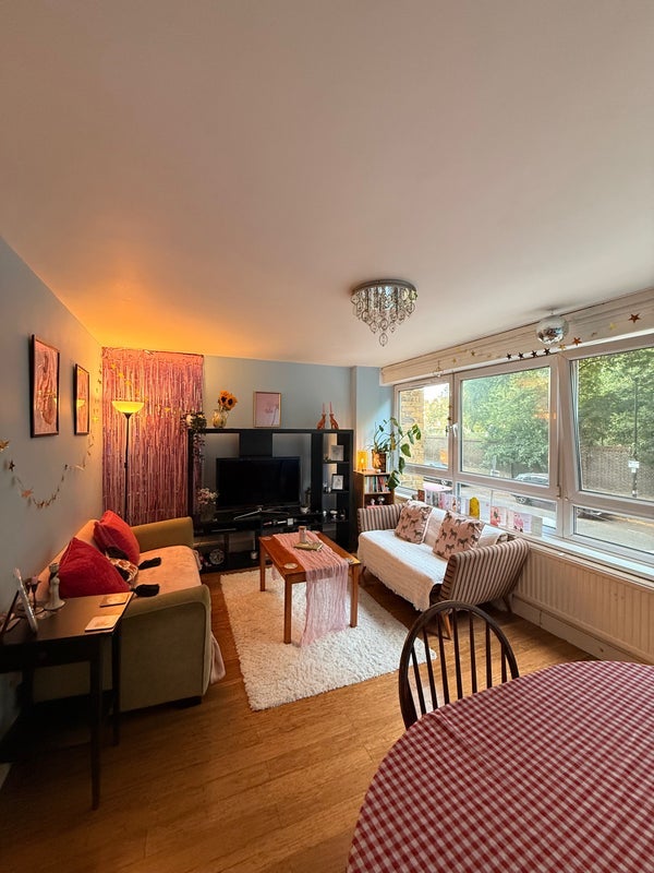 Room Southern Grove in Greater London