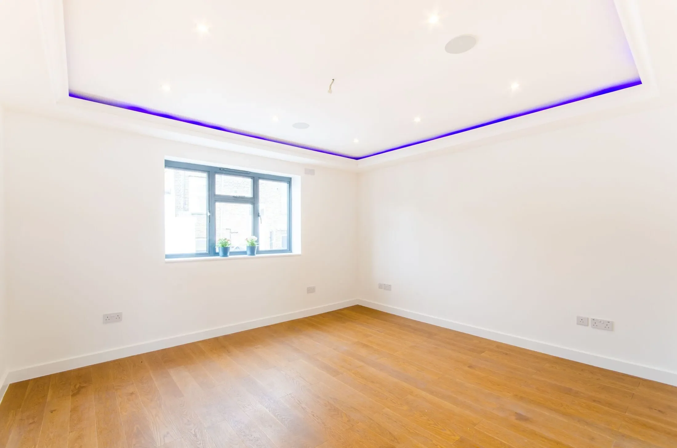 House Rose Joan Mews in Greater London