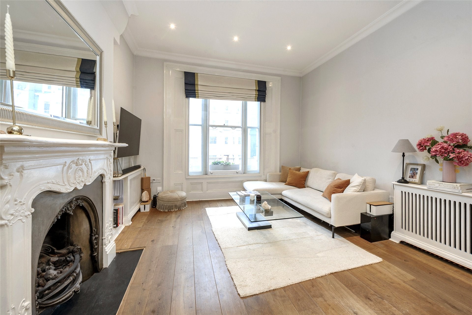 Flat Ladbroke Grove in Greater London