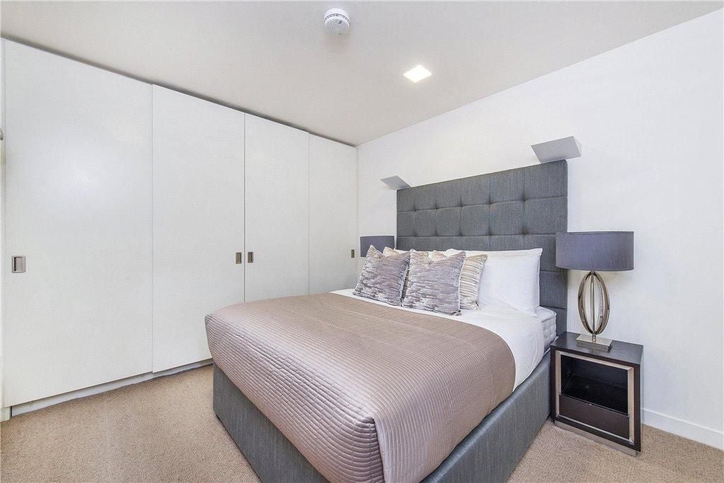 Flat Fulham Road in Greater London