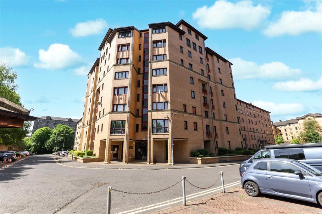 Flat Parsonage Square in Glasgow