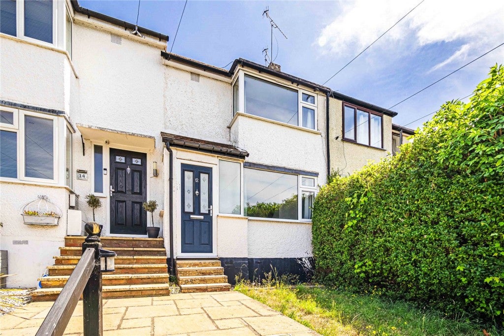 House Sunnyhill Road in Dacorum