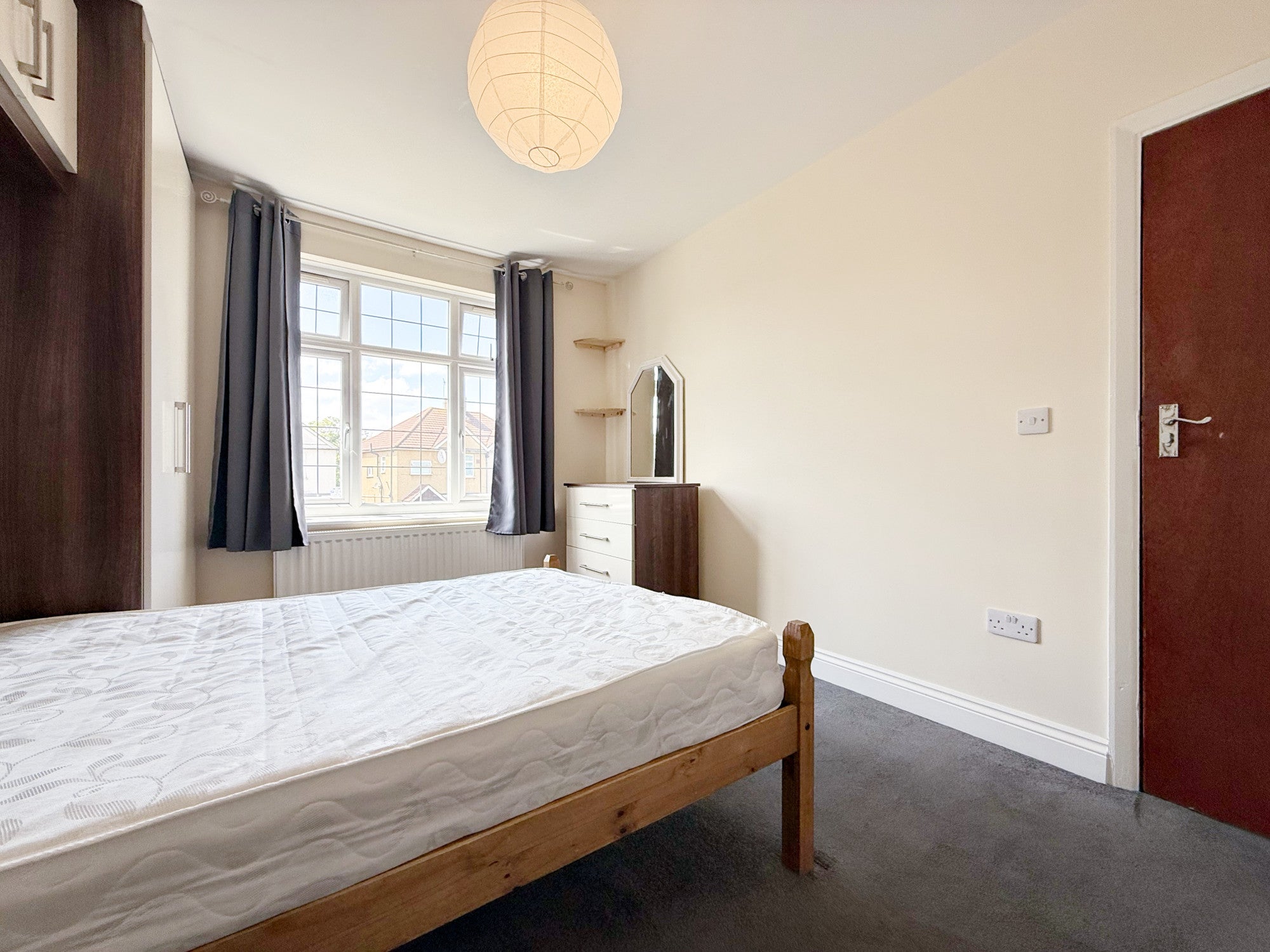 Flat Kingsley Road in London