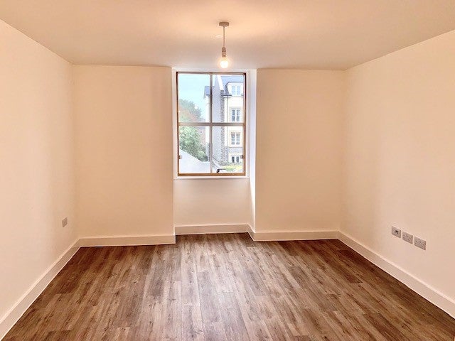 Flat Severn Road in Weston-super-Mare