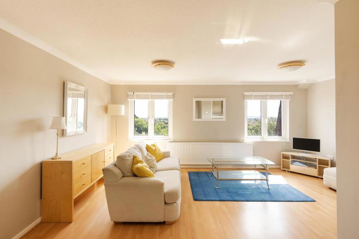Flat Kellaway Avenue in Bristol