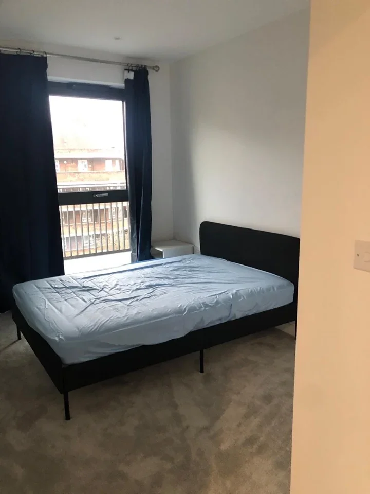 Flat Stroud Green Road in Greater London