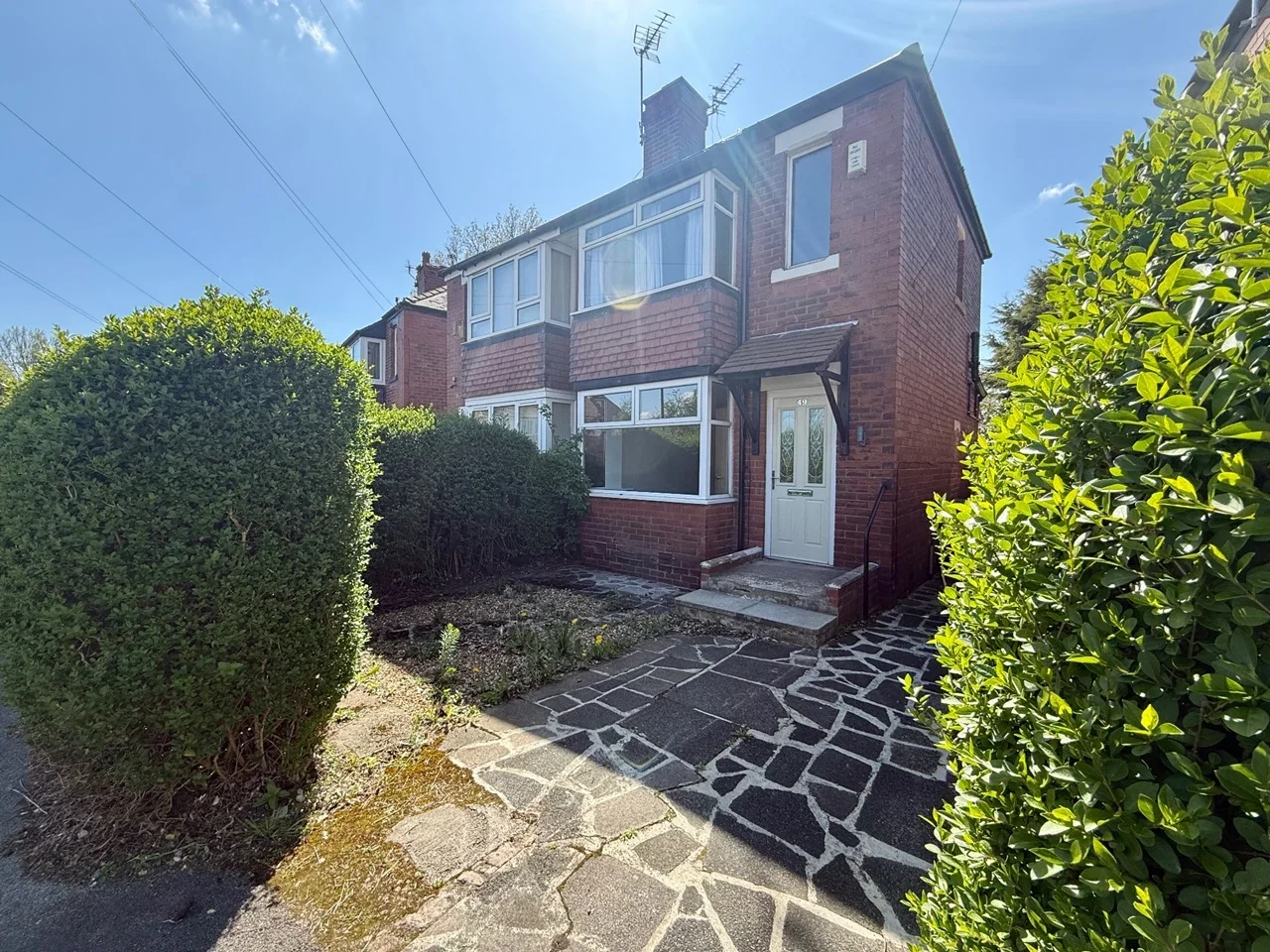 House Roslyn Road in Bramhall