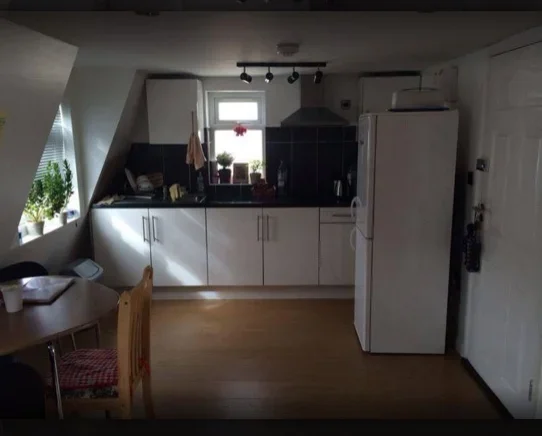 Flat Netherwood Road in Greater London