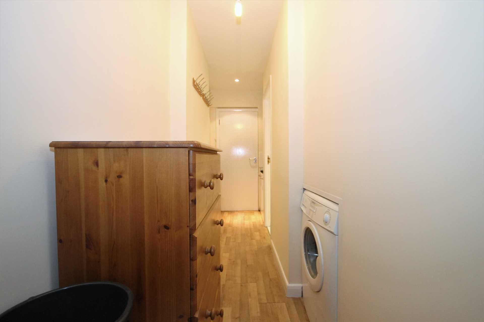 Flat Shaldon Drive in Greater London