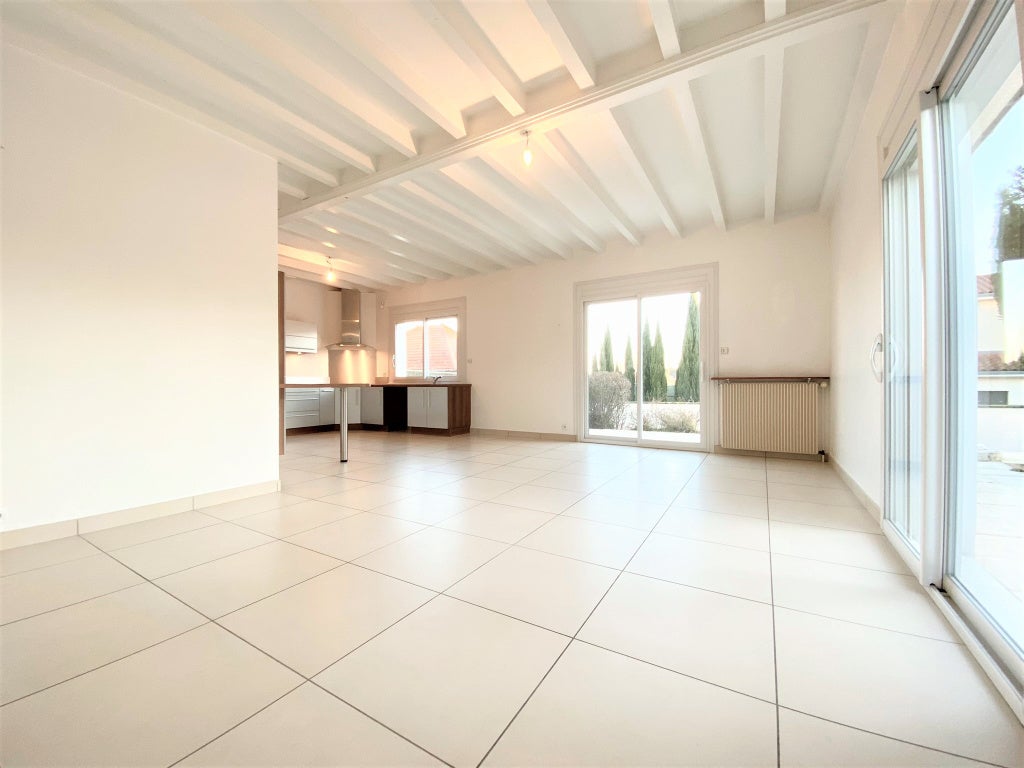 Maison Rue de la Piscine à Saint-Genis-Laval