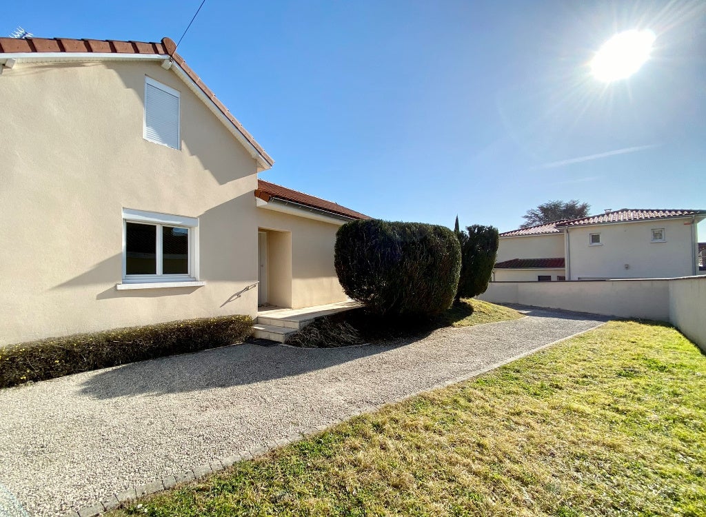 Maison Rue de la Piscine à Saint-Genis-Laval