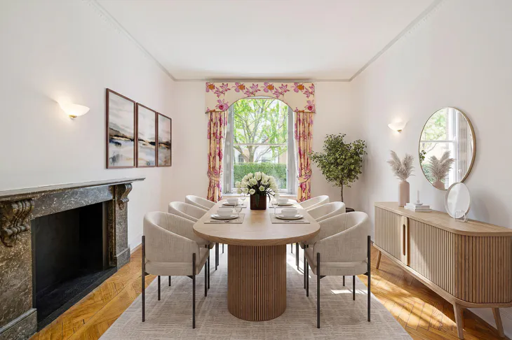 Flat Cathcart Road in Greater London