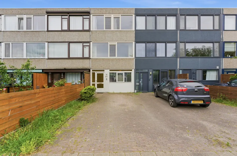 Huis Haakdistel 23 in Rotterdam