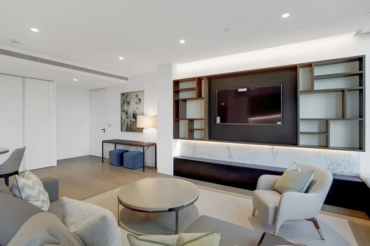 Flat Spenser Street in City of Westminster