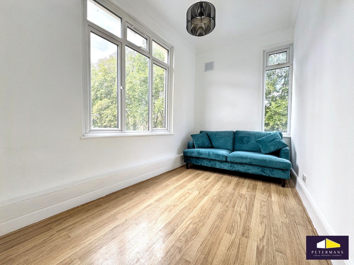 Flat East Dulwich Grove in Greater London