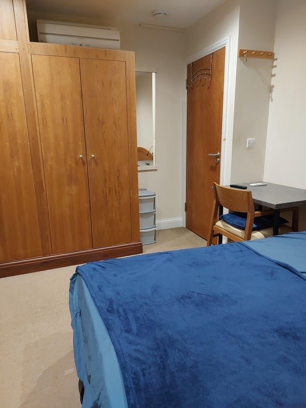 Room Rannoch Road in Greater London