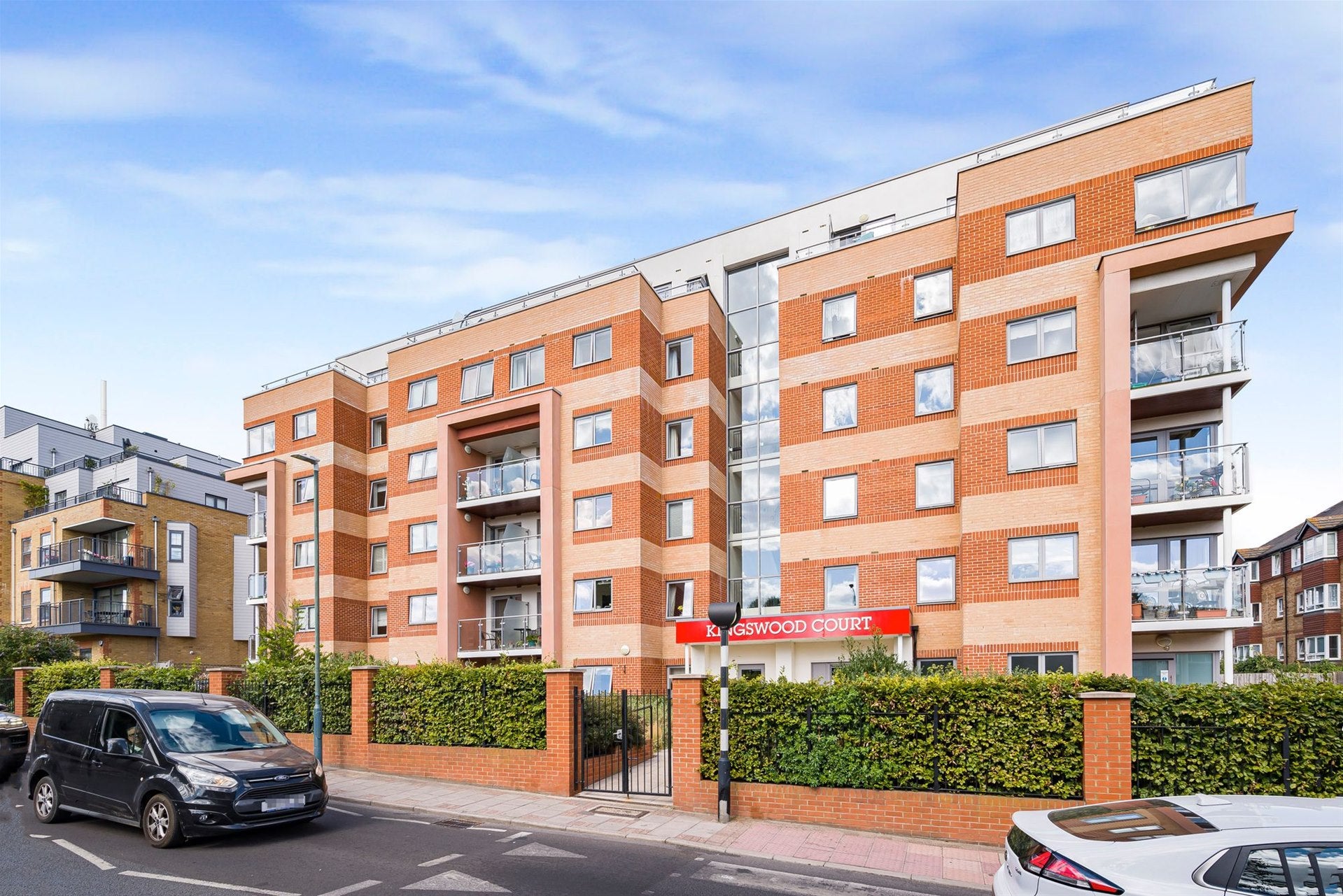 Flat Sidcup Hill in Greater London