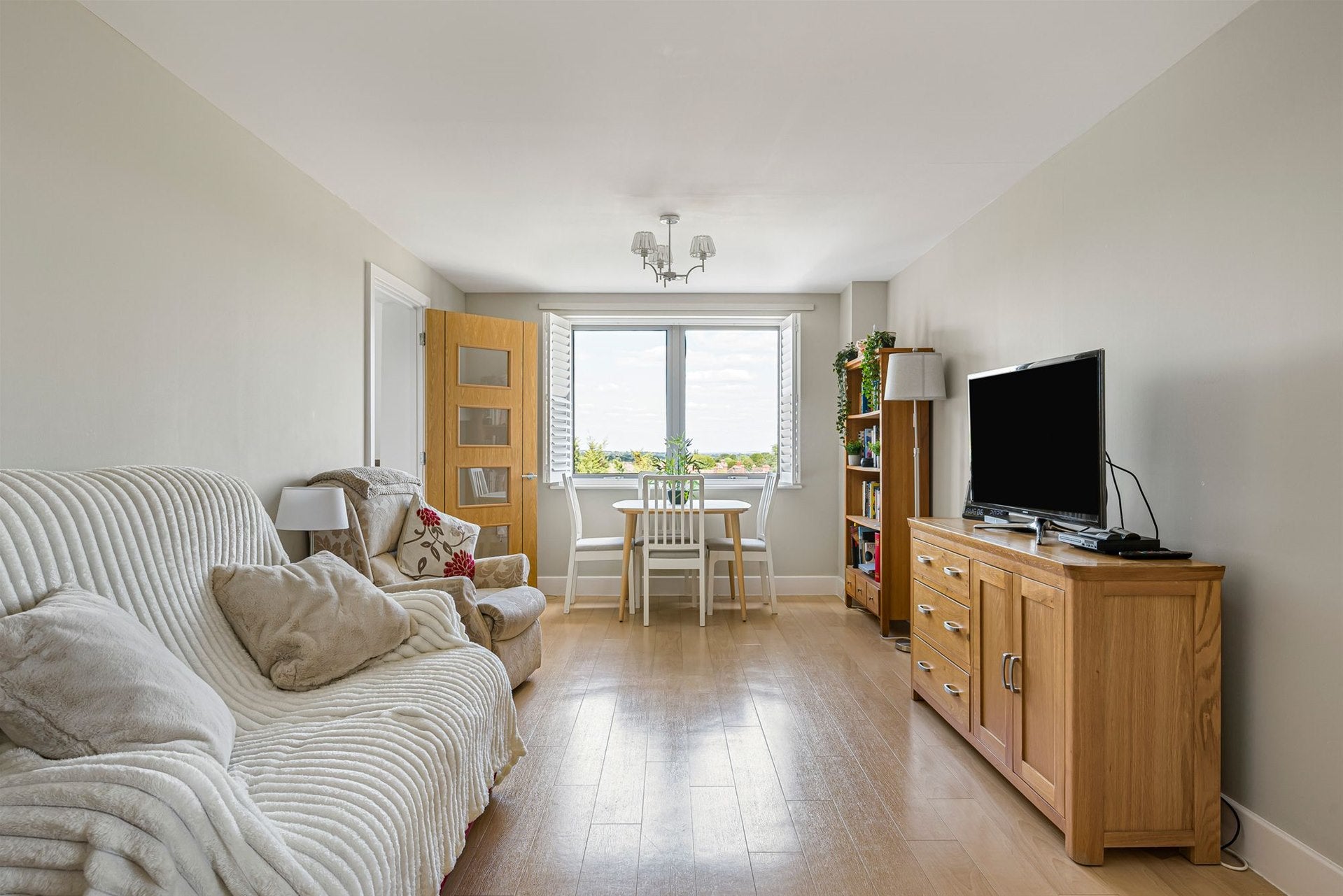 Flat Sidcup Hill in Greater London
