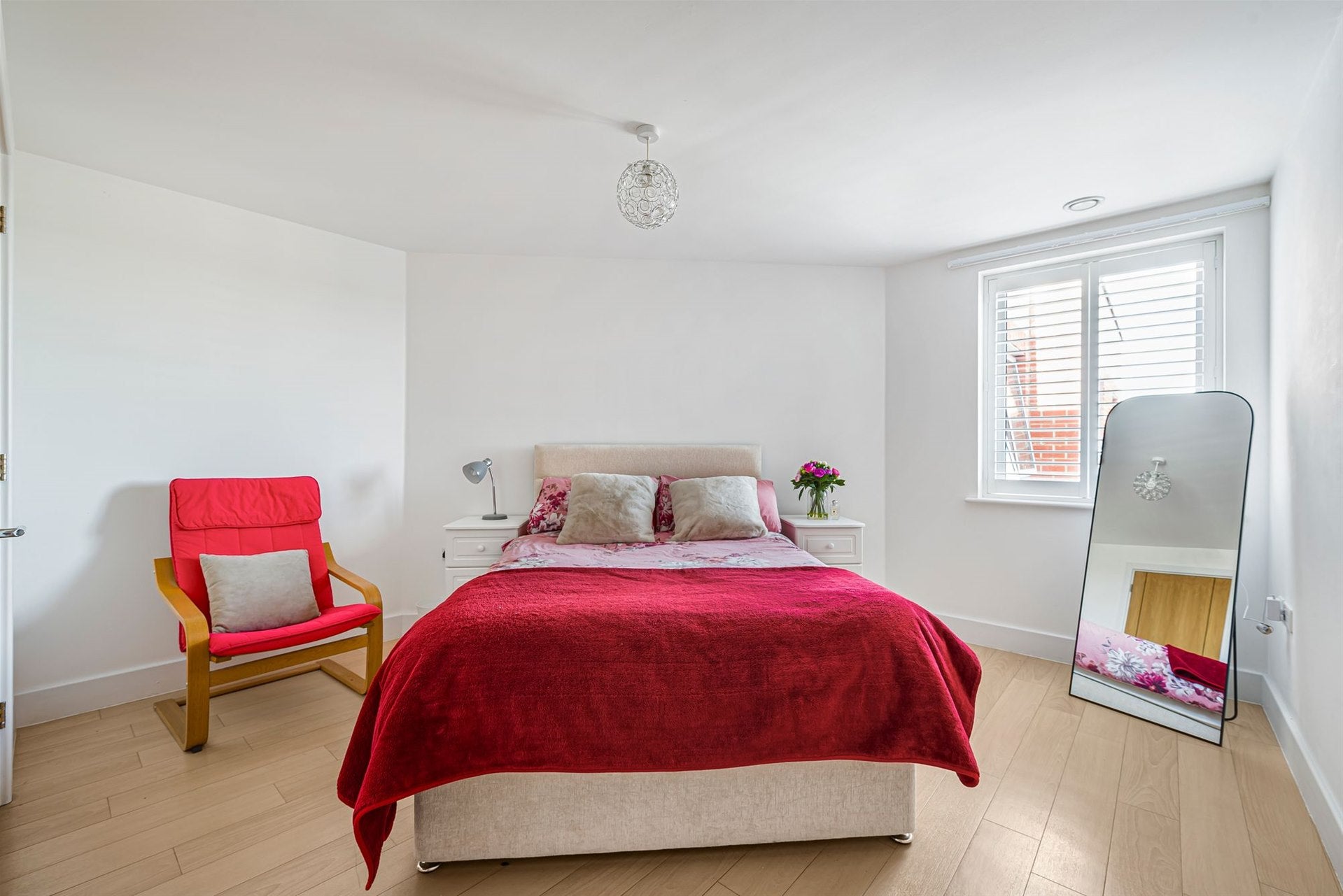 Flat Sidcup Hill in Greater London