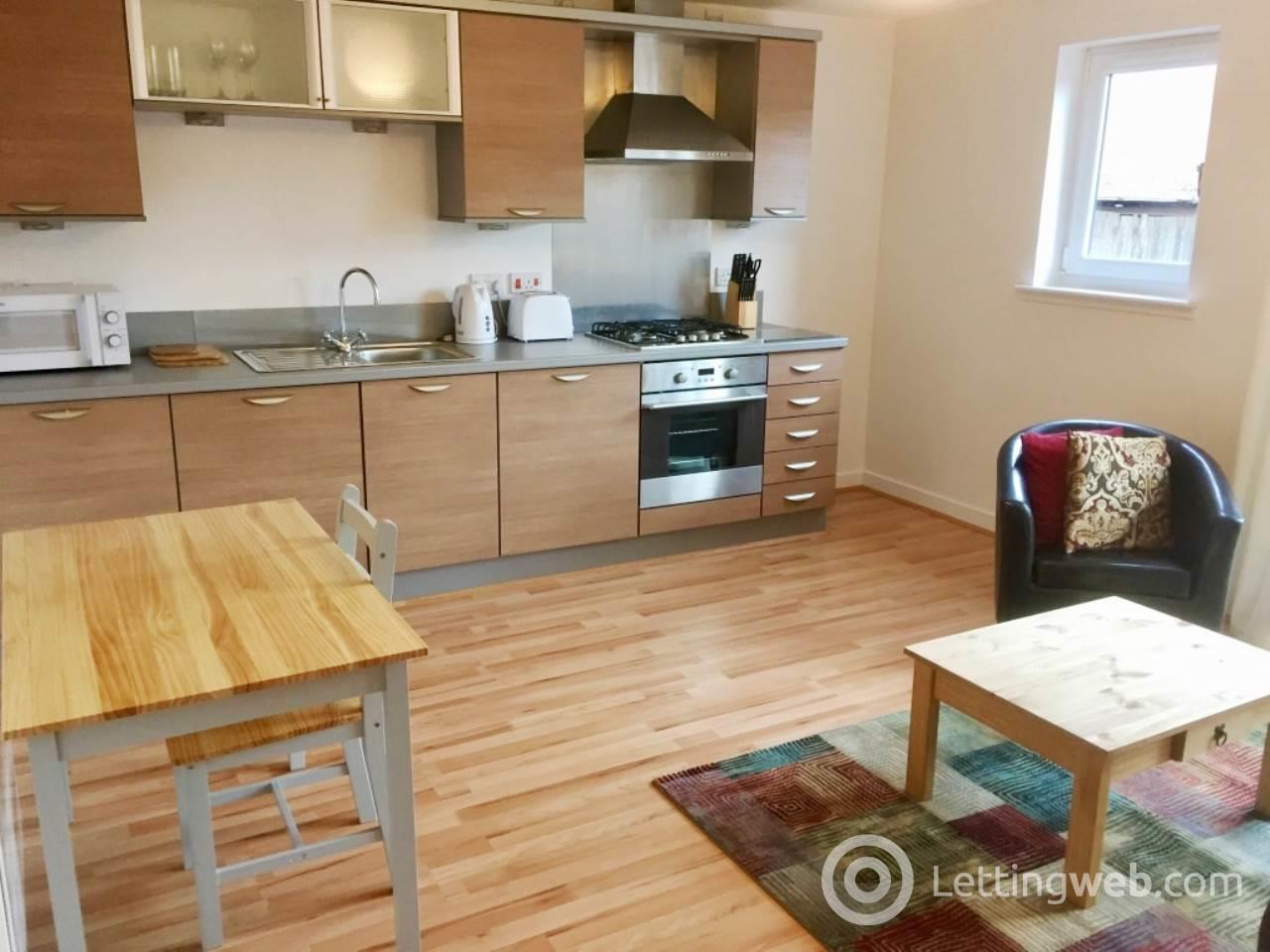 Flat Salamander Court in City of Edinburgh