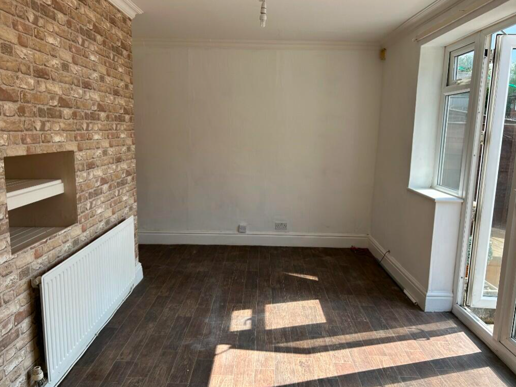 Flat Critchley Close in Tameside