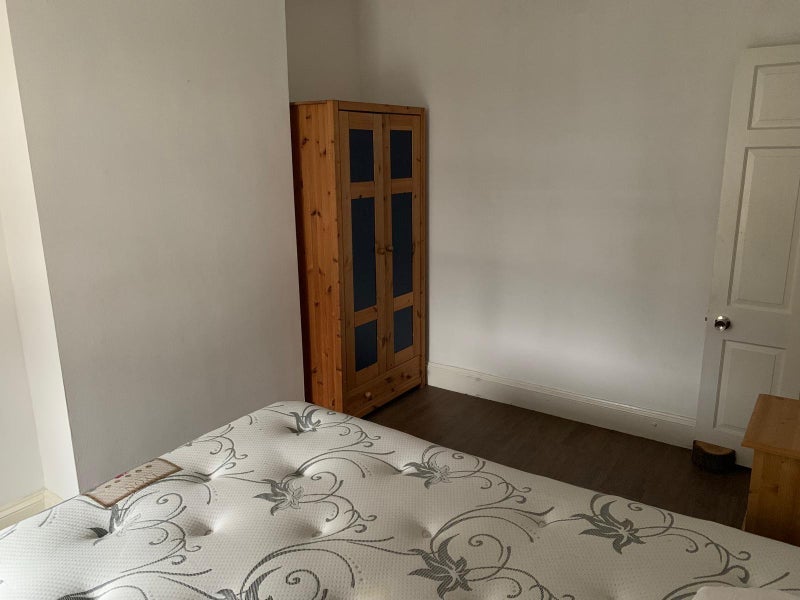 Room Fairthorn Road in Greater London
