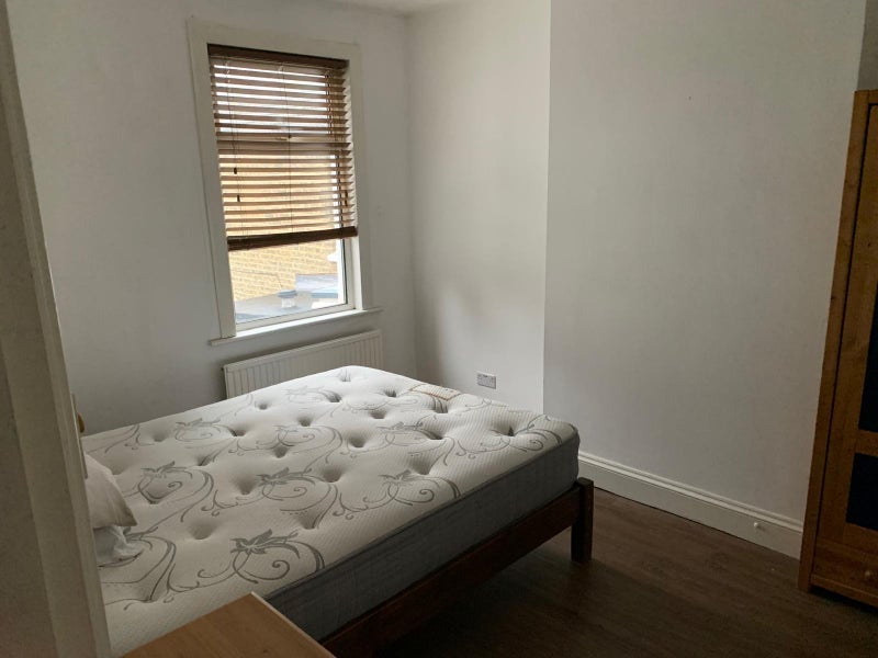 Room Fairthorn Road in Greater London