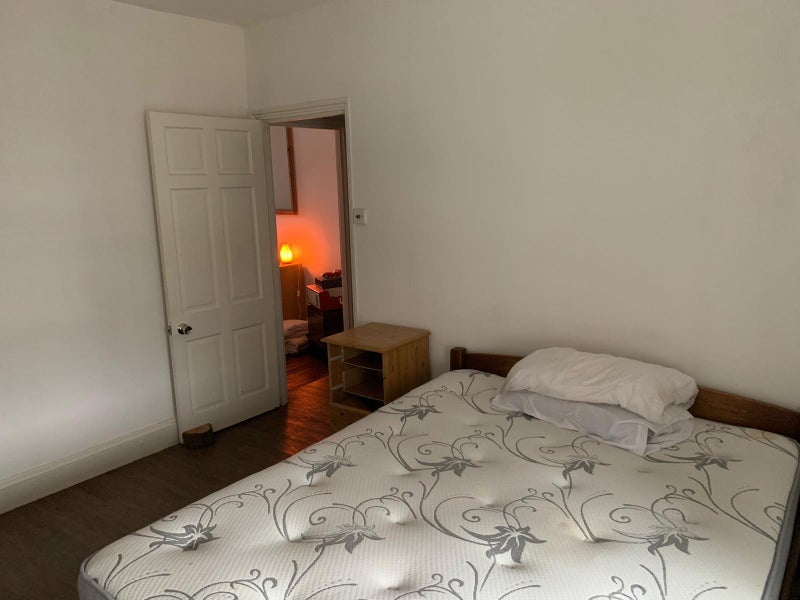 Room Fairthorn Road in Greater London